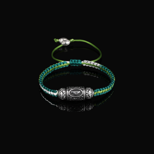 THURISAZ Green and White